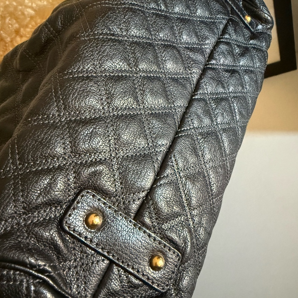 Marc Jacobs Stam Bag Black Quilted Leather Handbag with Gold Chain - Picture 10 of 13